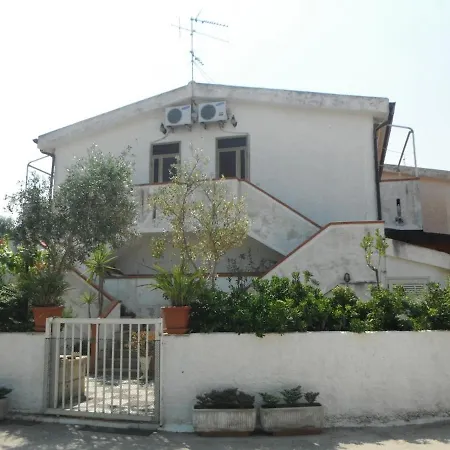 Nyaraló Villino Sul Mare A Cropani Marina